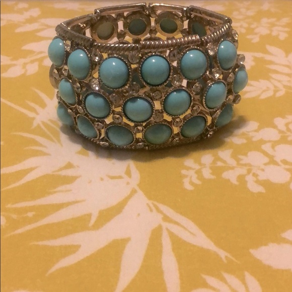 Beautiful Light Blue Stones Bracelet 💎 - Picture 2 of 3
